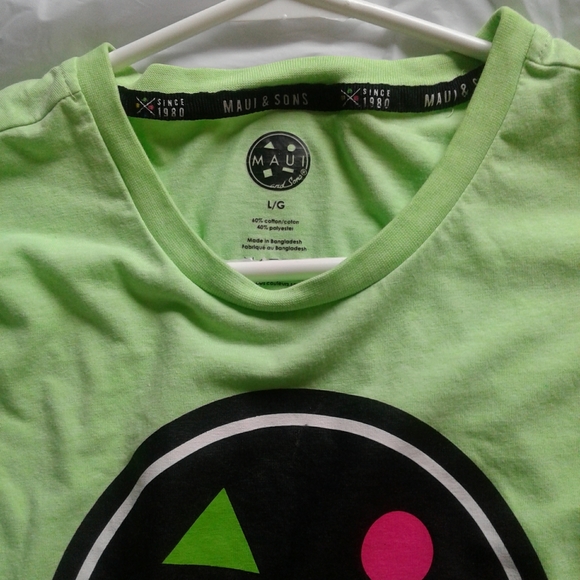 (3/$25 bundle)Women's large Maui and Sons short sleeve t-shirt - Picture 4 of 6
